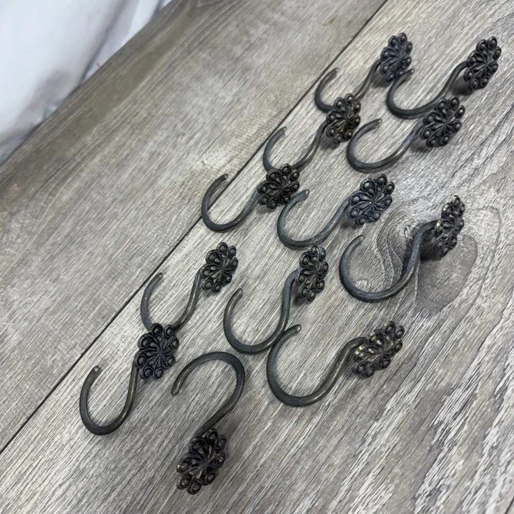Set of 12 Vintage Style Pewter Bronze Floral Shower Curtain Hooks Rings Metal